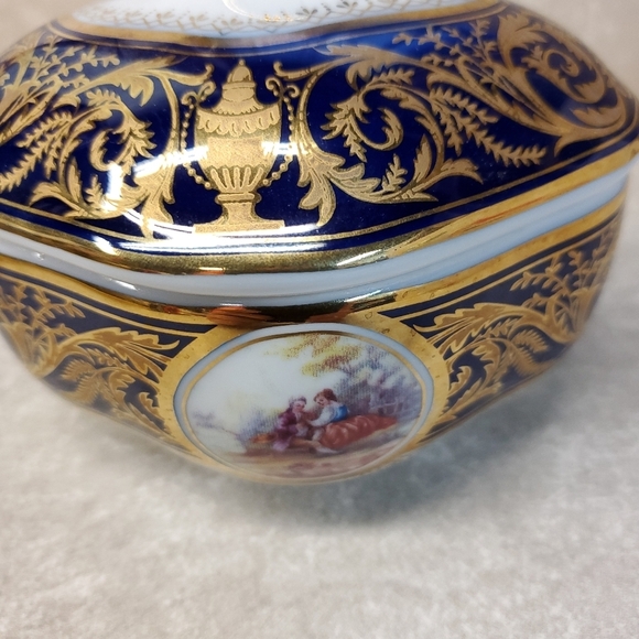 💎💍📿📦 Jewelry/trinket box with lid - Picture 8 of 11